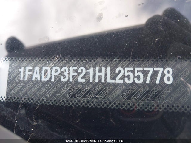 Ford FOCUS SE 2017 1FADP3F21HL255778 Image 18