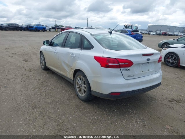 Ford FOCUS SE 2017 1FADP3F21HL255778 Image 3