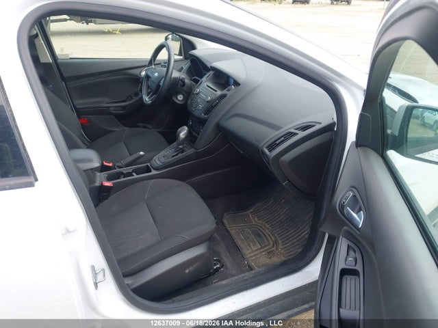 Ford FOCUS SE 2017 1FADP3F21HL255778 Image 5