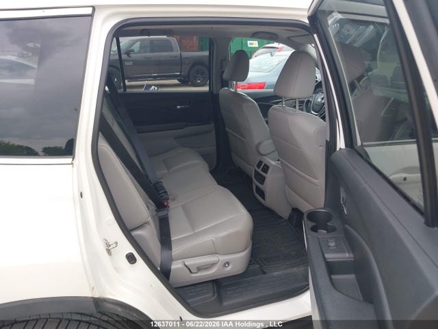 Honda PILOT EXL 2016 5FNYF6H59GB503994 Image 8