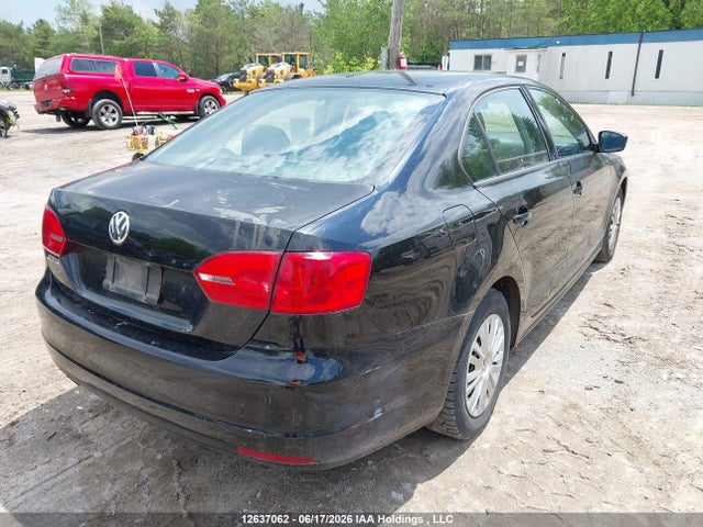 2011 Volkswagen Jetta 2.0l Trendline/2.0l Trendline+ მანქანა იყიდება აუქციონზე, vin: 3VW2K7AJ1BM336482, აუქციონის ნომერი: 12637062