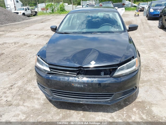 2011 Volkswagen Jetta 2.0l Trendline/2.0l Trendline+ მანქანა იყიდება აუქციონზე, vin: 3VW2K7AJ1BM336482, აუქციონის ნომერი: 12637062