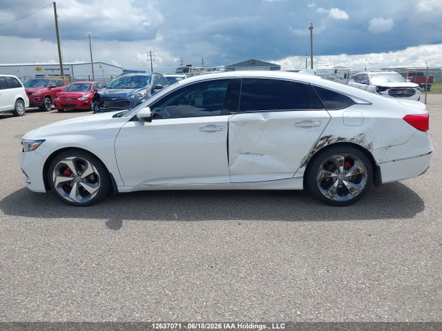 2018 Honda Accord Touring 2.0t მანქანა იყიდება აუქციონზე, vin: 1HGCV2F92JA800120, აუქციონის ნომერი: 12637071