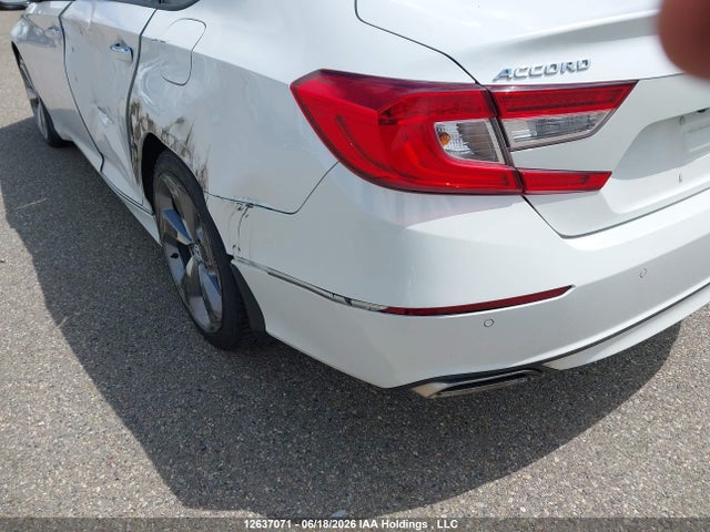 2018 Honda Accord Touring 2.0t მანქანა იყიდება აუქციონზე, vin: 1HGCV2F92JA800120, აუქციონის ნომერი: 12637071