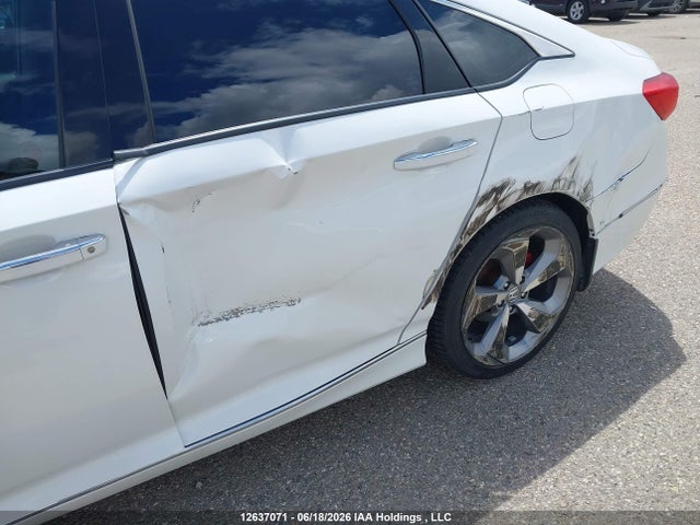 2018 Honda Accord Touring 2.0t მანქანა იყიდება აუქციონზე, vin: 1HGCV2F92JA800120, აუქციონის ნომერი: 12637071