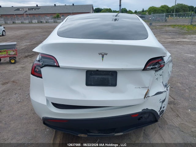 7SAYGAEE6PF645856 Tesla Model Y