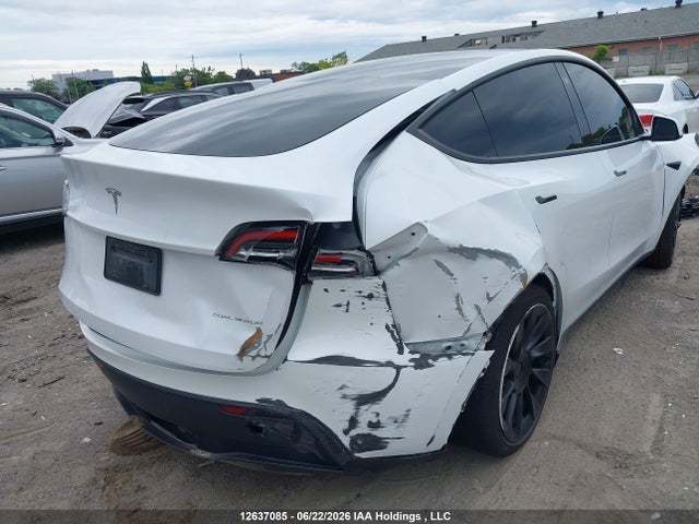 7SAYGAEE6PF645856 Tesla Model Y