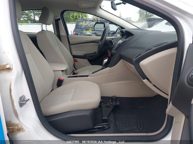 2016 Ford Focus Se მანქანა იყიდება აუქციონზე, vin: 1FADP3K28GL214598, აუქციონის ნომერი: 12637093