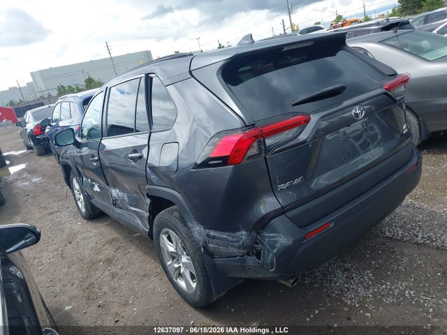 Toyota RAV4 LE 2019 2T3B1RFV7KW063527 Image 3