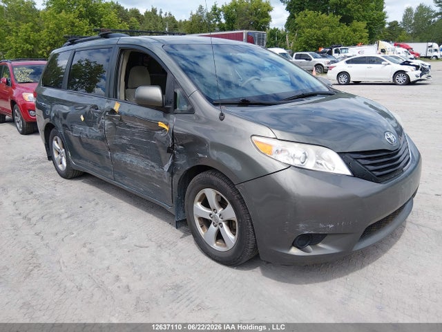 12637110 :رقم المزاد ، 5TDKK3DC4CS231896 vin ، 2012 Toyota Sienna Le V6 مزاد بيع