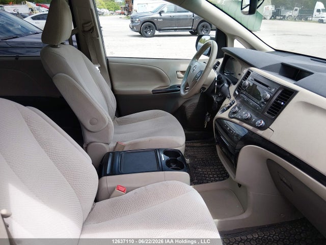 Aukcja sprzedaży 2012 Toyota Sienna Le V6, vin: 5TDKK3DC4CS231896, numer aukcji: 12637110