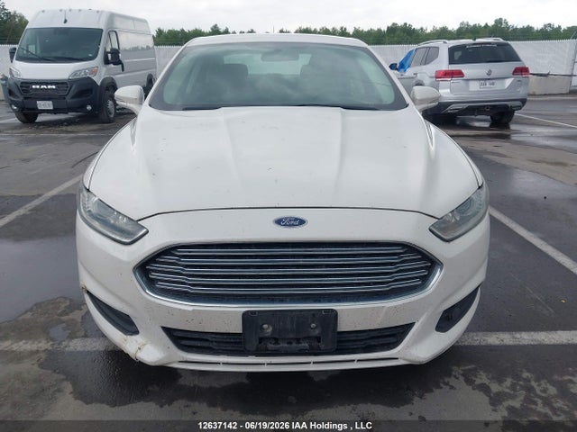 12637142 :رقم المزاد ، 1FA6P0H70F5104495 vin ، 2015 Ford Fusion Se مزاد بيع