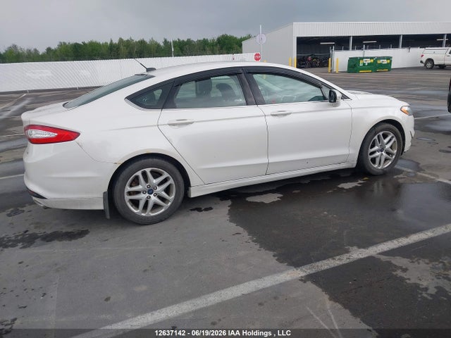 12637142 :رقم المزاد ، 1FA6P0H70F5104495 vin ، 2015 Ford Fusion Se مزاد بيع
