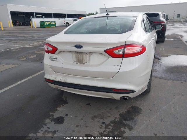 12637142 :رقم المزاد ، 1FA6P0H70F5104495 vin ، 2015 Ford Fusion Se مزاد بيع