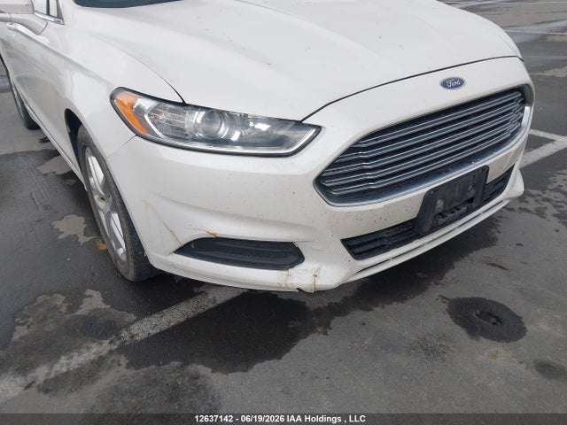 12637142 :رقم المزاد ، 1FA6P0H70F5104495 vin ، 2015 Ford Fusion Se مزاد بيع