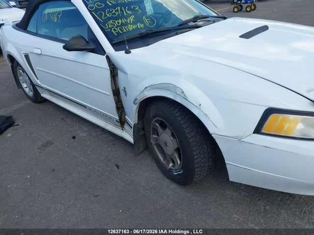 2000 Ford Mustang მანქანა იყიდება აუქციონზე, vin: 1FAFP4446YF250447, აუქციონის ნომერი: 12637163