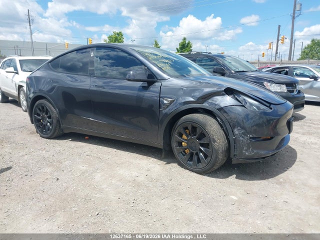 12637165 :رقم المزاد ، 7SAYGDED6RF992177 vin ، 2024 Tesla Model Y Long Range/rwd مزاد بيع