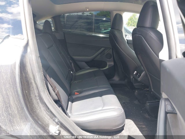 Tesla Model Y Long Range/rwd 2024 7SAYGDED6RF992177 Image 8