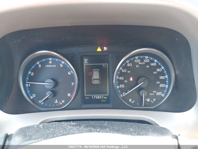 12637175 :رقم المزاد ، 2T3DFREV7JW714407 vin ، 2018 Toyota Rav4 Limited/se/platinum مزاد بيع