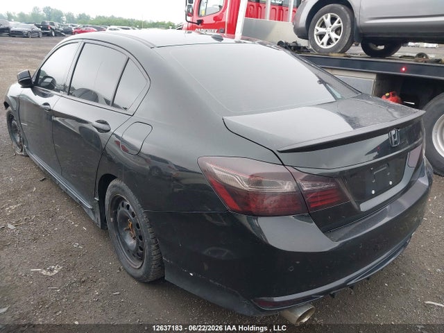 2017 Honda Accord Touring მანქანა იყიდება აუქციონზე, vin: 1HGCR3F99HA801690, აუქციონის ნომერი: 12637183