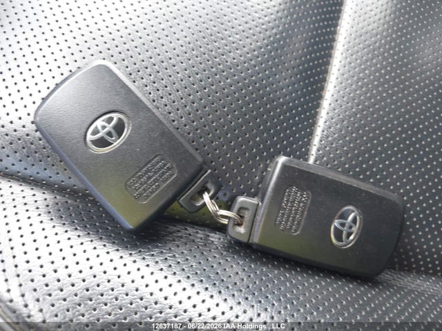 Toyota Highlander Limited 2016 5TDDKRFH8GS340498 Image 11
