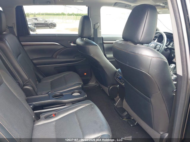 Toyota Highlander Limited 2016 5TDDKRFH8GS340498 Image 8