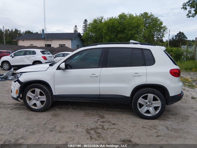 Aukcja sprzedaży 2016 Volkswagen Tiguan Comfort/high/r-line/sp Ed, vin: WVGJV7AX9GW580023, numer aukcji: 12637190