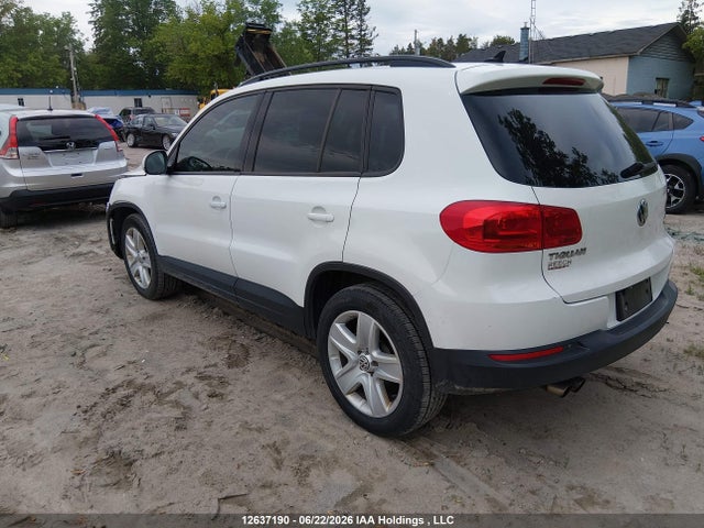 Aukcja sprzedaży 2016 Volkswagen Tiguan Comfort/high/r-line/sp Ed, vin: WVGJV7AX9GW580023, numer aukcji: 12637190