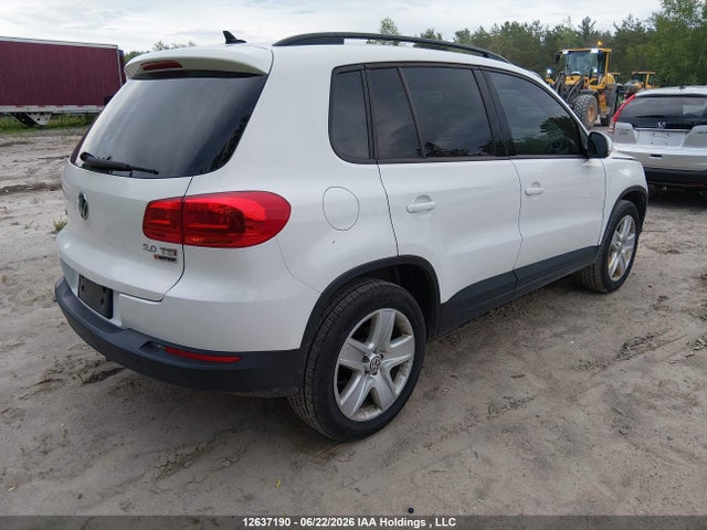 Aukcja sprzedaży 2016 Volkswagen Tiguan Comfort/high/r-line/sp Ed, vin: WVGJV7AX9GW580023, numer aukcji: 12637190