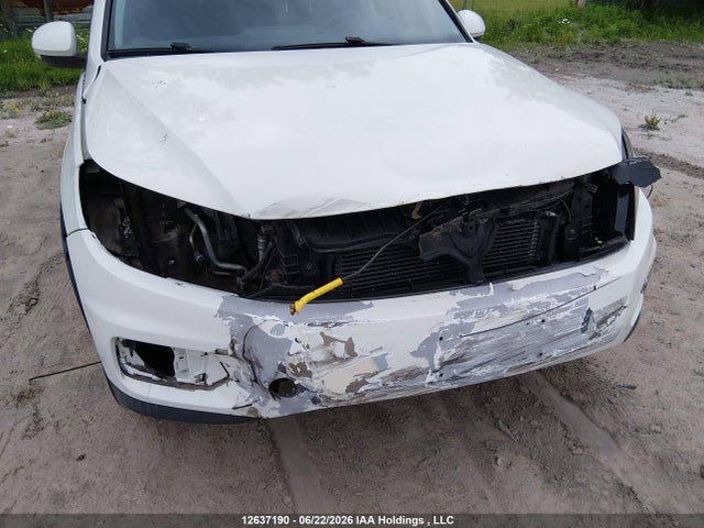 Aukcja sprzedaży 2016 Volkswagen Tiguan Comfort/high/r-line/sp Ed, vin: WVGJV7AX9GW580023, numer aukcji: 12637190
