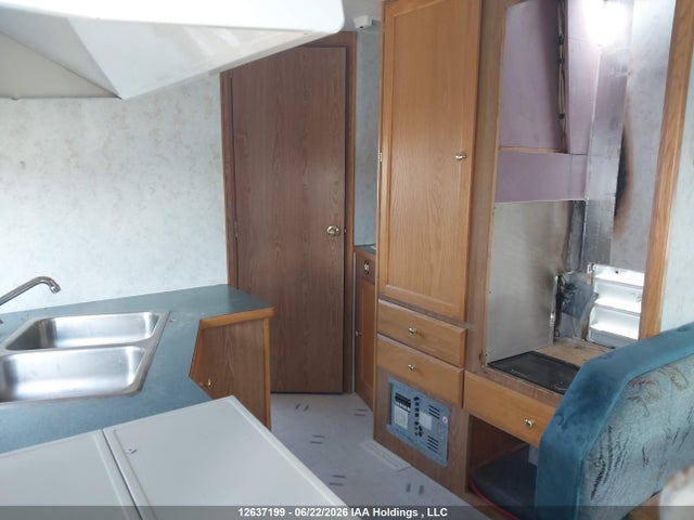 12637199 :رقم المزاد ، 1FDKE30G8SHC26540 vin ، 1995 Ford Econoline E350 Cutaway Van مزاد بيع