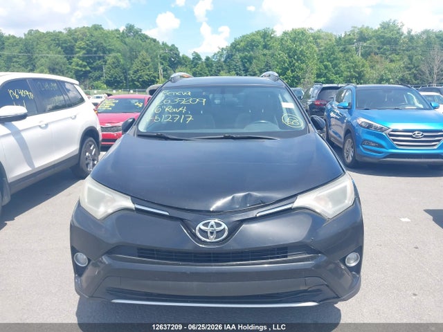 2016 Toyota Rav4 Xle მანქანა იყიდება აუქციონზე, vin: 2T3RFREV0GW512717, აუქციონის ნომერი: 12637209
