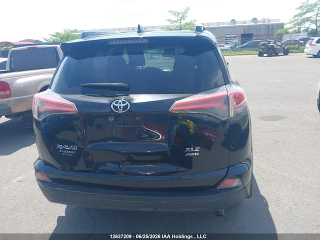 2016 Toyota Rav4 Xle მანქანა იყიდება აუქციონზე, vin: 2T3RFREV0GW512717, აუქციონის ნომერი: 12637209