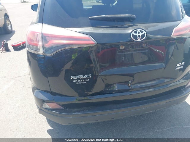2016 Toyota Rav4 Xle მანქანა იყიდება აუქციონზე, vin: 2T3RFREV0GW512717, აუქციონის ნომერი: 12637209