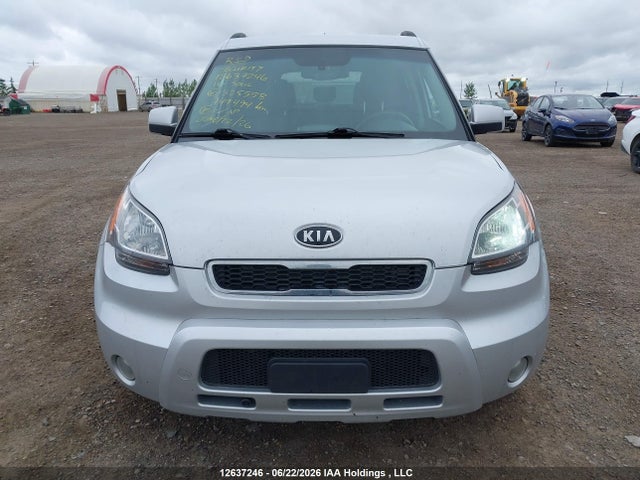 Продажа на аукционе авто 2011 Kia Soul 2.0l 2u/2.0l 4u/2.0l 4u Burner/2.0l 4u Luxury/2.0l 4u Retro/2.0l 4u Sx, vin: KNDJT2A26B7325558, номер лота: 12637246