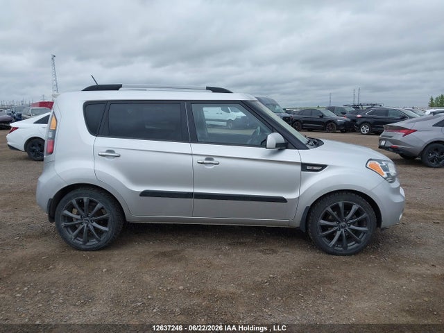 Продажа на аукционе авто 2011 Kia Soul 2.0l 2u/2.0l 4u/2.0l 4u Burner/2.0l 4u Luxury/2.0l 4u Retro/2.0l 4u Sx, vin: KNDJT2A26B7325558, номер лота: 12637246