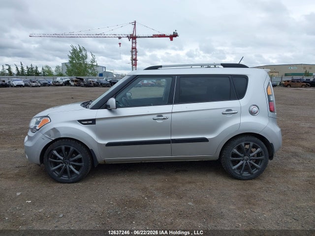 Продажа на аукционе авто 2011 Kia Soul 2.0l 2u/2.0l 4u/2.0l 4u Burner/2.0l 4u Luxury/2.0l 4u Retro/2.0l 4u Sx, vin: KNDJT2A26B7325558, номер лота: 12637246