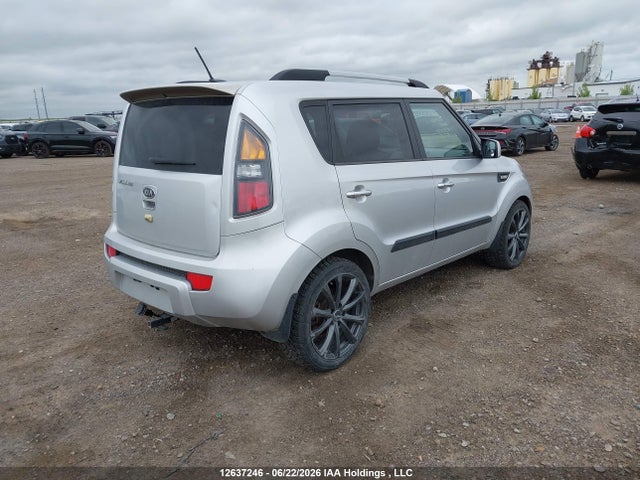 Продажа на аукционе авто 2011 Kia Soul 2.0l 2u/2.0l 4u/2.0l 4u Burner/2.0l 4u Luxury/2.0l 4u Retro/2.0l 4u Sx, vin: KNDJT2A26B7325558, номер лота: 12637246