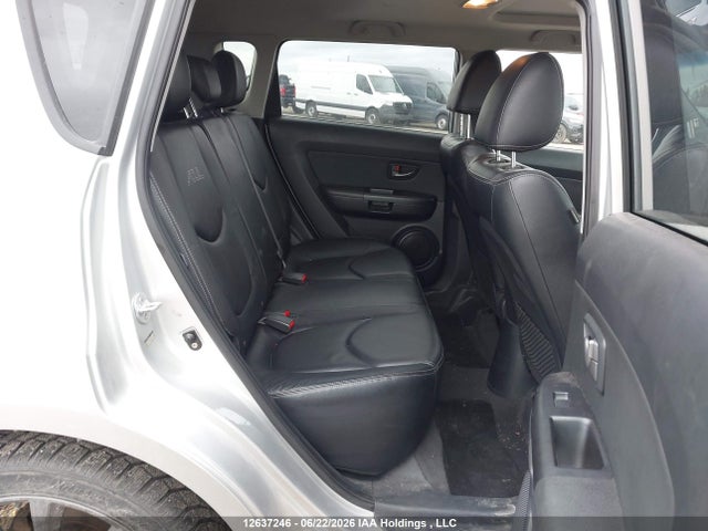 Продажа на аукционе авто 2011 Kia Soul 2.0l 2u/2.0l 4u/2.0l 4u Burner/2.0l 4u Luxury/2.0l 4u Retro/2.0l 4u Sx, vin: KNDJT2A26B7325558, номер лота: 12637246