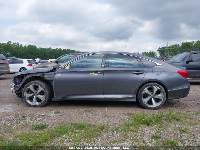 Продаж на аукціоні авто 2018 Honda Accord Touring, vin: 1HGCV1F97JA800284, номер лоту: 12637272