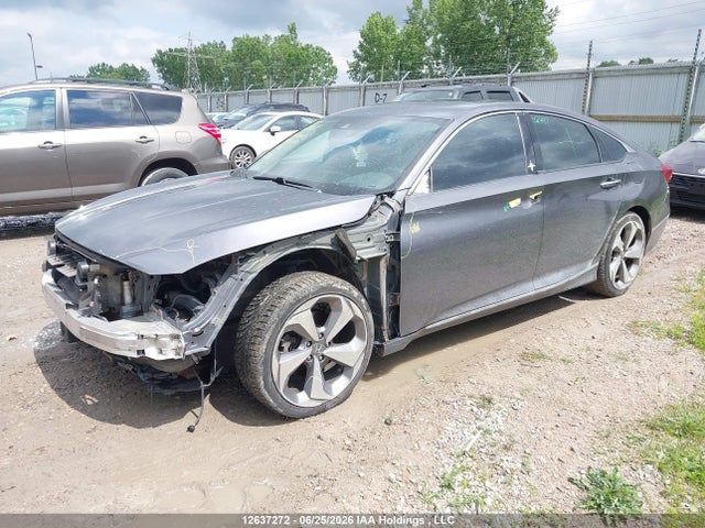 Продаж на аукціоні авто 2018 Honda Accord Touring, vin: 1HGCV1F97JA800284, номер лоту: 12637272