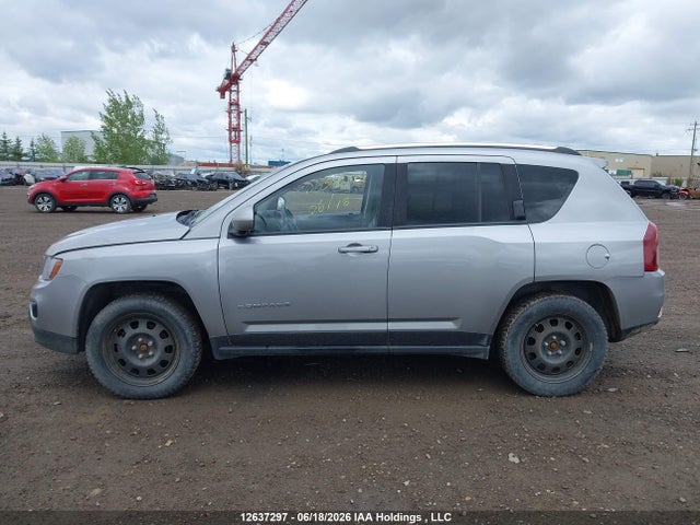 1C4NJDCB2ED765914 Jeep Compass Limited