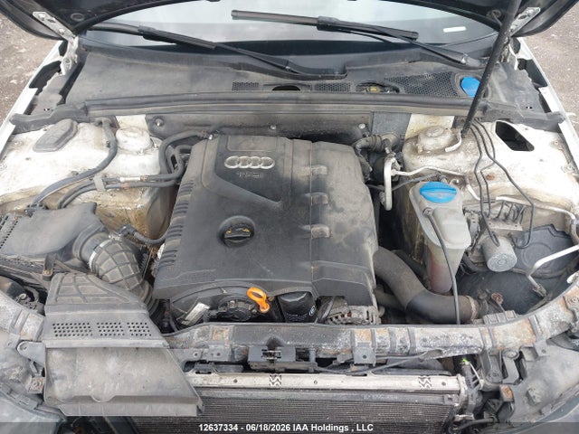 2013 Audi A4 2.0t მანქანა იყიდება აუქციონზე, vin: WAUBFCFL9DN039427, აუქციონის ნომერი: 12637334