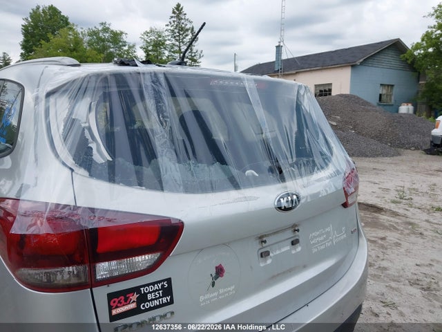 12637356 :رقم المزاد ، KNAHT8A3XH7180606 vin ، 2017 Kia Rondo مزاد بيع