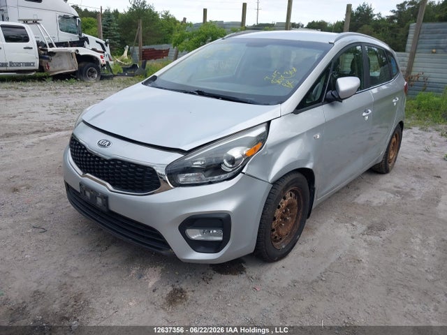12637356 :رقم المزاد ، KNAHT8A3XH7180606 vin ، 2017 Kia Rondo مزاد بيع