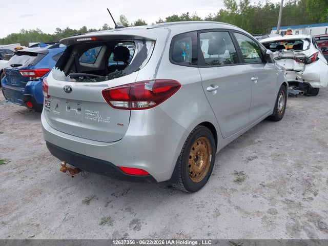 12637356 :رقم المزاد ، KNAHT8A3XH7180606 vin ، 2017 Kia Rondo مزاد بيع