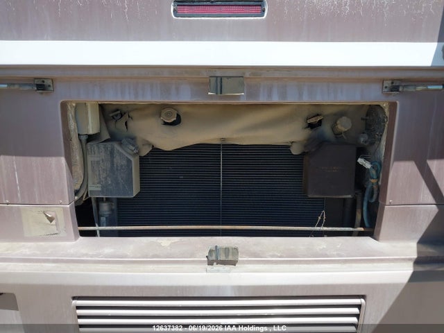 Продажа на аукционе авто 1998 Freightliner Chassis X Line Motor Home, vin: 4UZ6XFBC7WC910604, номер лота: 12637382