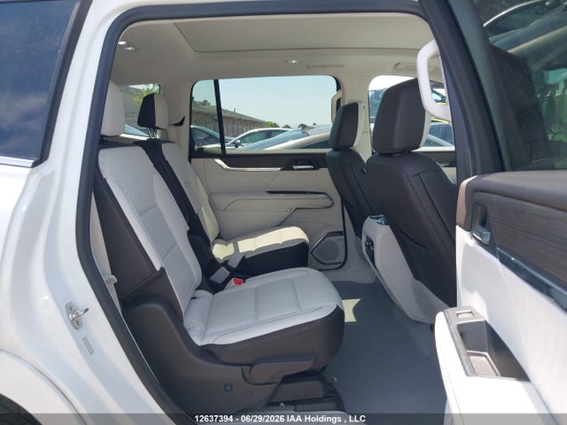 GMC Acadia Denali 2024 1GKENRKS0RJ211107 Image 8