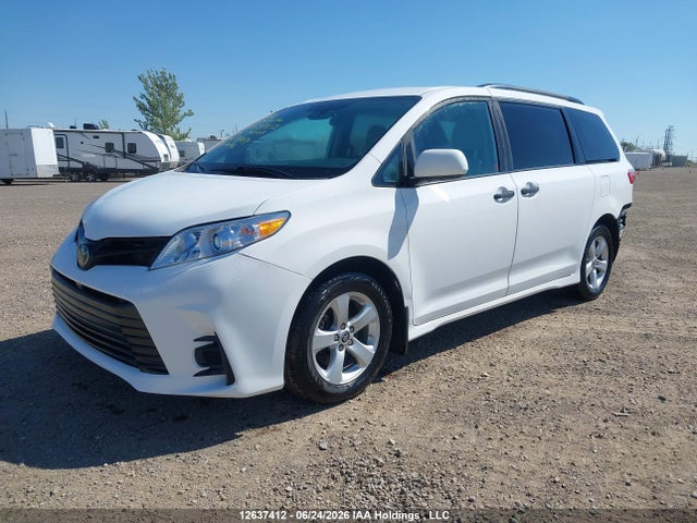 12637412 :رقم المزاد ، 5TDZZ3DC4LS074459 vin ، 2020 Toyota Sienna L مزاد بيع