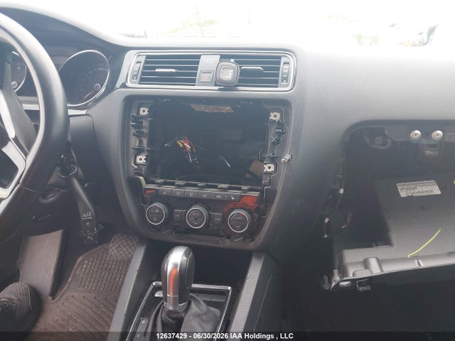 3VWL07AJ5FM214451 Volkswagen Jetta 1.8 Tsi Highline
